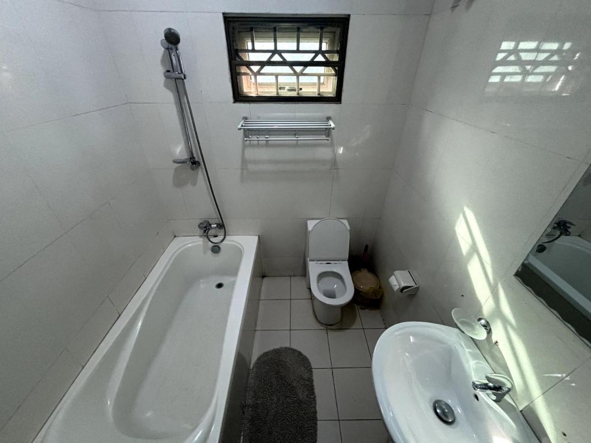Takako Court Luxury Houses & Apartments, East Legon Akkra Exterior foto