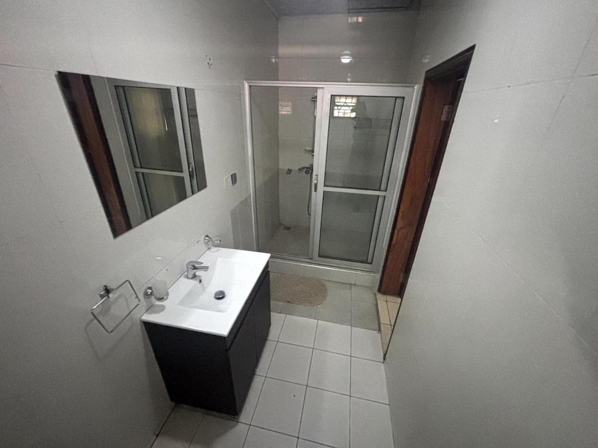 Takako Court Luxury Houses & Apartments, East Legon Akkra Exterior foto