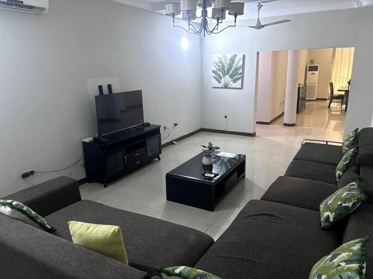 Takako Court Luxury Houses & Apartments, East Legon Akkra Exterior foto